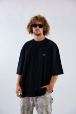 Huge Tee  Sexy People - Image 4